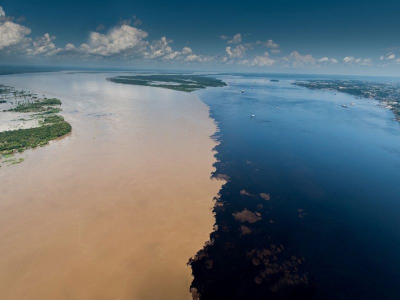 Encontro das águas em Manaus