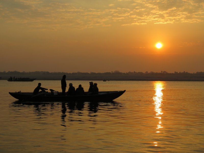 Amanhecer no Rio Ganges - Varanasi